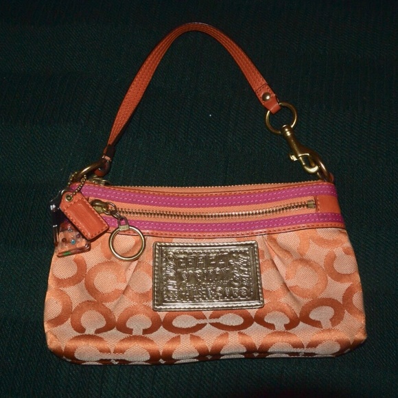 Coach Handbags - Coach POPPY OP ART LARGE WRISTLET